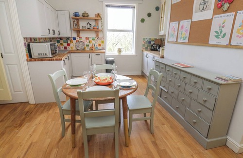 Haworth Cottage | Main Street View