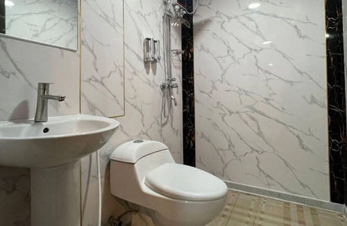 Pasay Hotel | Maine City Residences Tramo