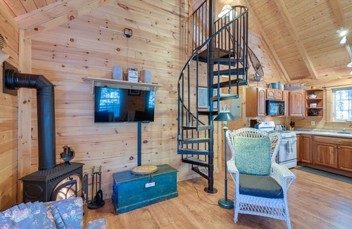 Bernard Cabin | Maine Lodging Near Acadia National Park!