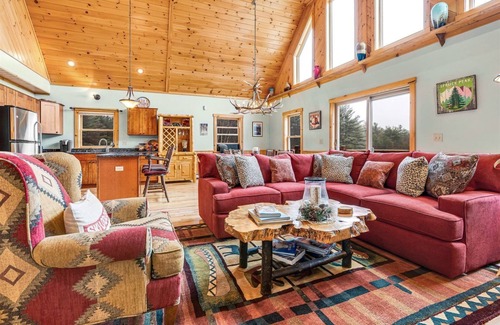Bethel Ski Chalet | Maine Ski Chalet "Galt's Gulch" | AC, Hot Tub, Fire Pit, 10min to Mountain!