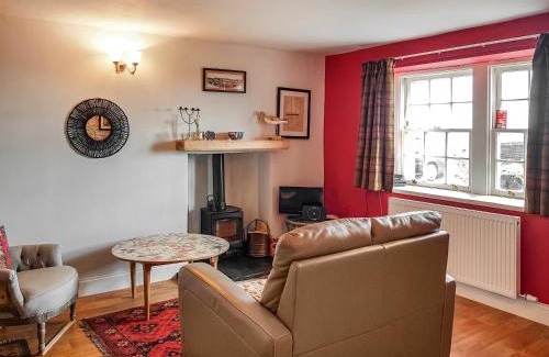 Chirnside House | Maines Farm Cottage