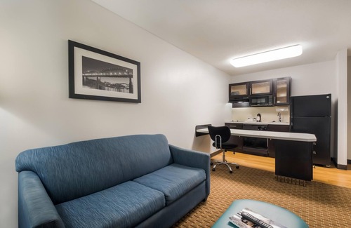 Graysville Hotel | MainStay Suites Chattanooga Hamilton Place