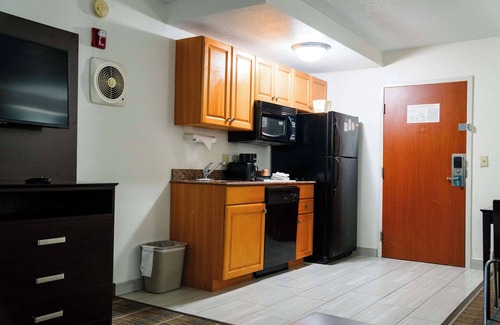 Knoxville Hotel | MainStay Suites Knoxville North I-75