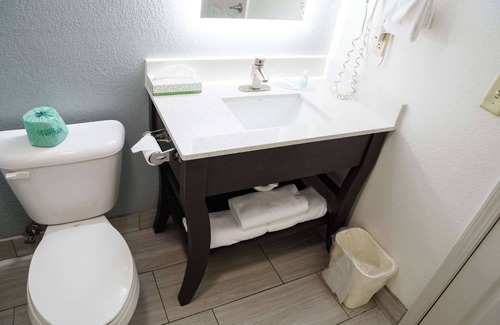 Knoxville Hotel | MainStay Suites Knoxville North I-75