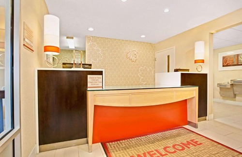 Jeffersontown Hotel | MainStay Suites Louisville Jeffersontown