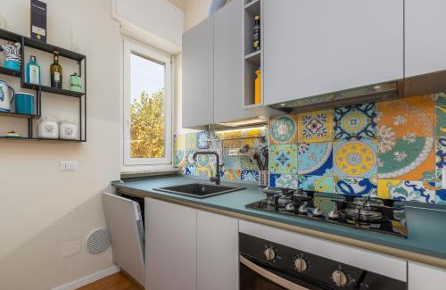 Calvairate Apartment | Maiolica Apartment - Free Parking and great connection to Linate and Duomo
