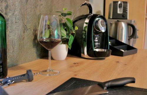 Wuelfrath Apartment | MAIPLACE Studio-Apartment