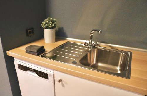 Wuelfrath Apartment | MAIPLACE Studio-Apartment