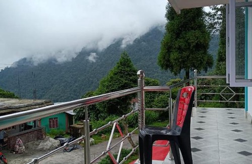 Rishop House | Mairung Gaon Farm Stay