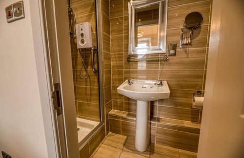 Auchterarder House | 'Maisie' in Allandale ApartHotel.