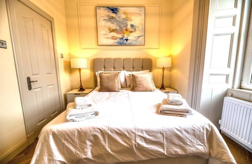 Auchterarder House | 'Maisie' in Allandale ApartHotel.