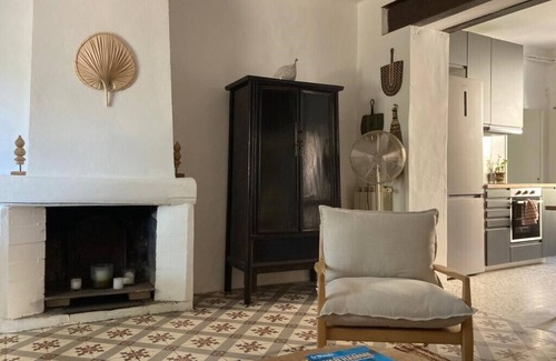 Montaren-et-Saint-Mediers House | Maison de Village de Charme à 5 Minutes D'uzes