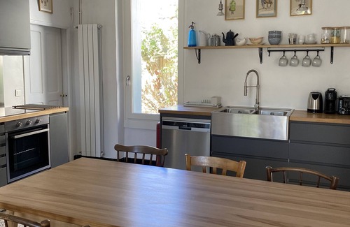 Montaren-et-Saint-Mediers House | Maison de Village de Charme à 5 Minutes D'uzes