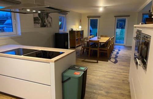 Noiseux House | Maison à l'Aise