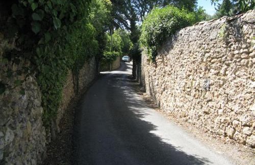 Lorgues House | maison 2 ou 4 personnes jardin parking LES AMANDIERS