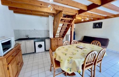 Quiberon Villa | Maison 3 pièces, 49m², 6 pers., proche plage du Rohu, garage, terrasse, quartier calme, animaux acceptés - FR-1-478-72
