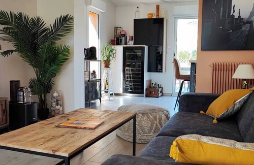 Eysines House | Maison 6/8 Pers, Jardin Piscine au Calme à 5 km de Bordeaux