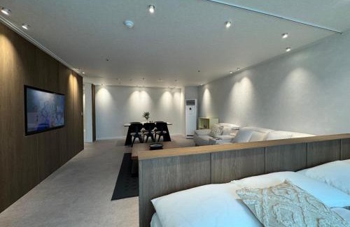 Mapo Apartment | Maison 9 - Hongdae