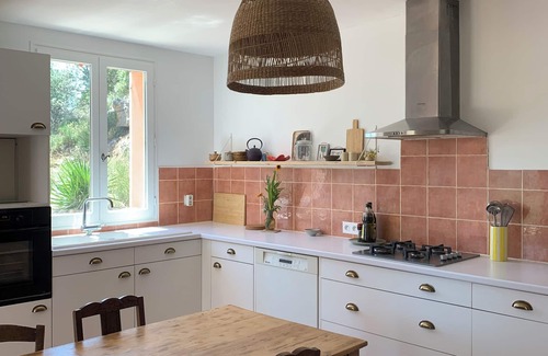 Moustiers-Sainte-Marie House | Maison à moustiers with view of Lac de Sainte-Croix