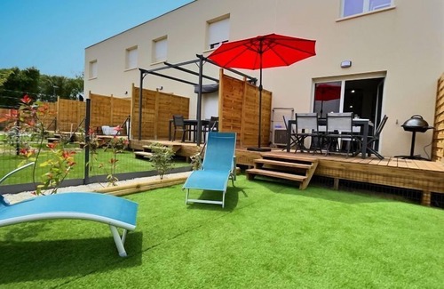 Serignan House | Maison Abordable + Kitchenette + Parking Gratuit