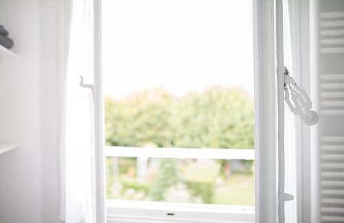 Chartres House | Maison Ailleurs
