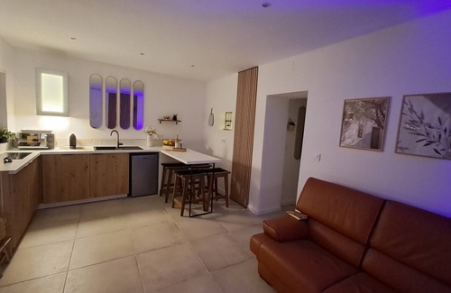 Parchal House | maison Algarve, tout confort avec patio et terrasse, 2 chambres, près des plages