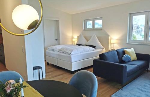Immenstaad am Bodensee Apartment | MAISON AMAND - Am See mit Privatstrand