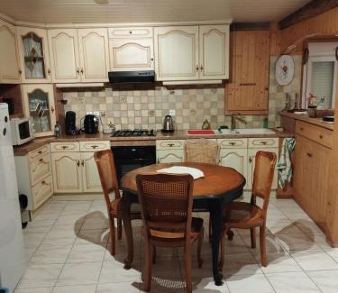Saint-Astier Apartment | Maison Appartement plein Centre Saint Astier