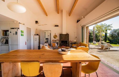 Monacia-d'Aullene House | Maison Aux Vents