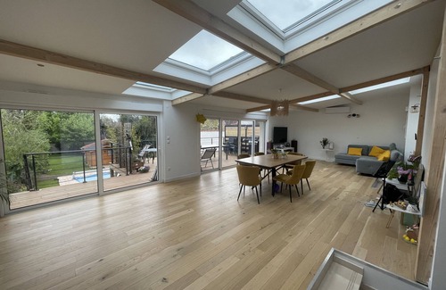 Le Perreux-sur-Marne House | Maison Avec Piscine 15 min de Paris et 30 min de Disney