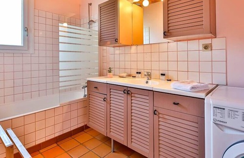 Longeville-sur-Mer House | Maison avec jardin, proche mer.