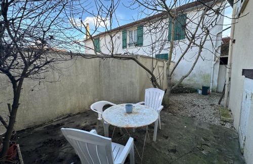 Moret-sur-Loing House | Maison avec jardin-Au calme-Tout à pied-High wifi