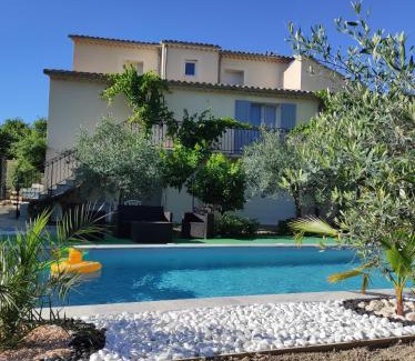 Nyons House | Maison avec jardin et Piscine Privée
