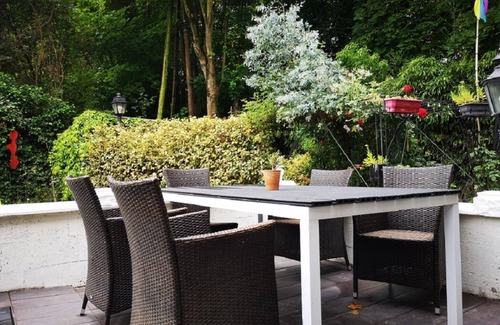La Pie House | Maison Avec Jardin sur une ile Privée aux Portes de Paris