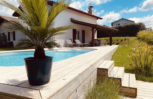 Ahetze House | Maison Avec Piscine au Calme Proche des Plages