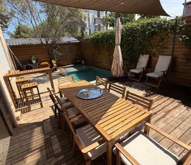 Le Mourillon Villa | Maison avec Piscine et Jacuzzi Proche des plages