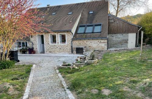 Yvre-l'Eveque Villa | Maison avec piscine 24heures du Mans