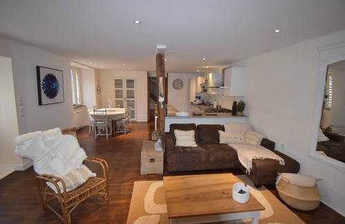 Daglan House | Maison Azua - Beautiful stone village house with private heated pool and garden