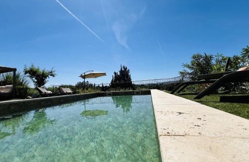 Eyragues Villa | Maison Beally