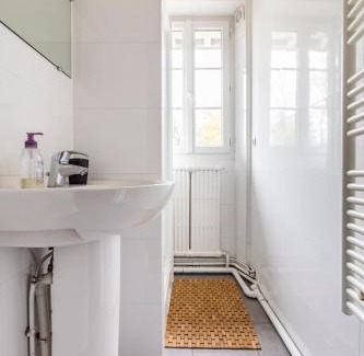 Melun House | Maison Briand - Grande chambre chez l'habitant - Melun Centre - Wifi, Netflix, Smart TV, Lit à mousse mémoire de forme