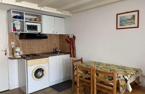 Leucate Apartment | Maison cabine mezzanine 6 couchages PORT LEUCATE NATURISME PL070-103