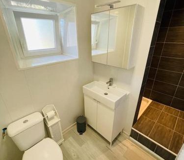 Bollene House | Maison calme - proche Tricastin