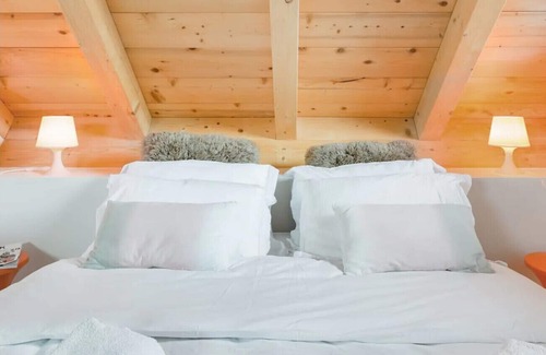 Annecy Old Town House | Maison Castellino