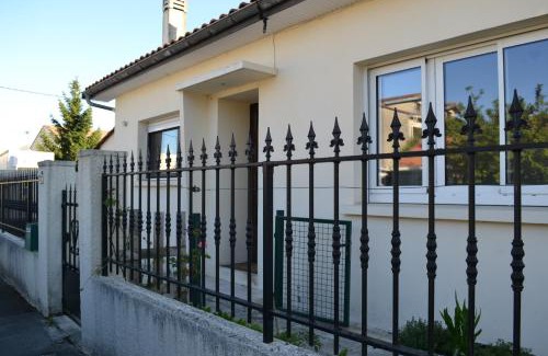 Cenon House | Maison Cenon indépendante avec jardin et parking