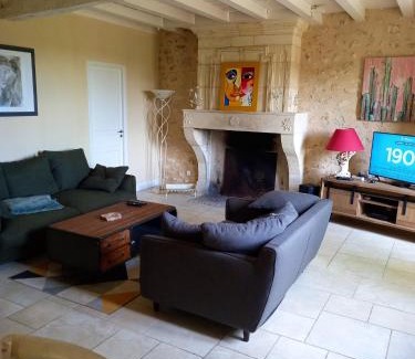 Gauriac House | Maison charmante avec jacuzzi à Saint-Ciers-de-Canesse