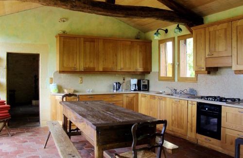 Saint-Cybranet House | Maison charmante à Saint-Cybranet avec piscine partagée