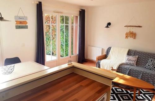 Lacanau-Ocean House | Maison charmante à Lacanau avec piscine partagée et terrasse