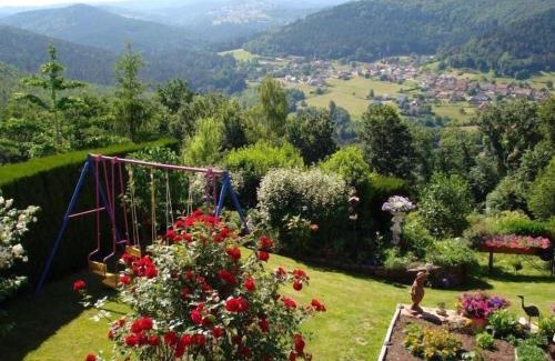 Haselbourg House | Maison charmante avec jardin à Haselbourg - Vue sur montagnes