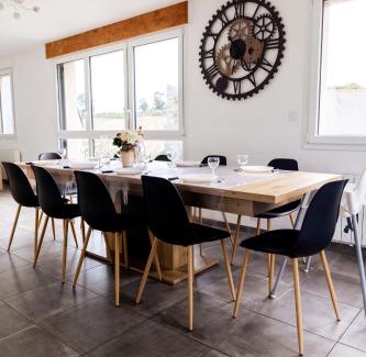 Baguer-Pican House | Maison comprenant deux gîtes à louer, ensemble ou indépendamment, capacité de 4 à 19 personnes Idéalement placé pour visiter le Mont-Saint-Michel, Saint-Malo et les alentours