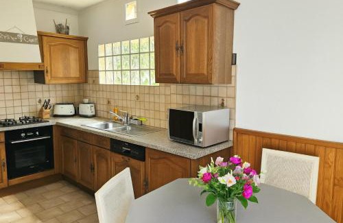 Salies-de-Bearn House | Maison confortable avec 3 chambres et jardin clos, idéale familles et curistes à Salies-de-Béarn